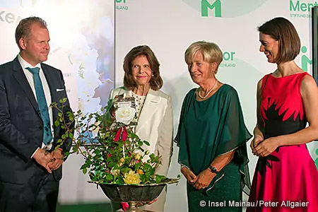 v.l.n.r.: John Kordes, Ihre Majestät Königin Silvia von Schweden, Ute Kordes, Bettina Gräfin Bernadotte